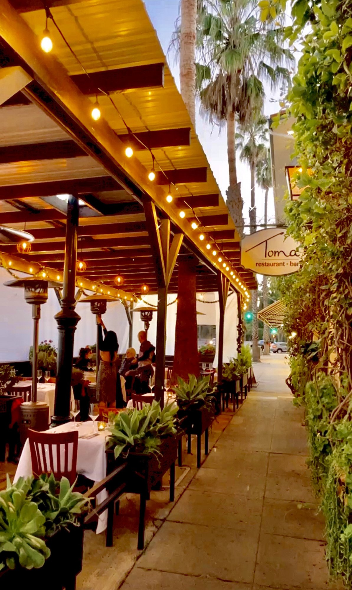 Long Beach Restaurants With Outdoor Seating for Enjoyable Meals